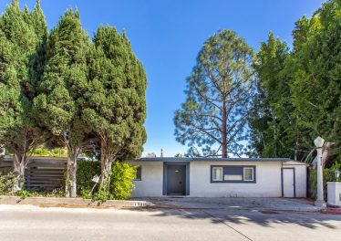 1450 Sunset Plaza Dr.