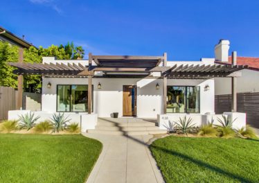 438 N. Lucerne Blvd.