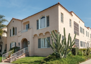7465 Oakwood Ave.