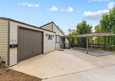 1314 Londonderry Pl.