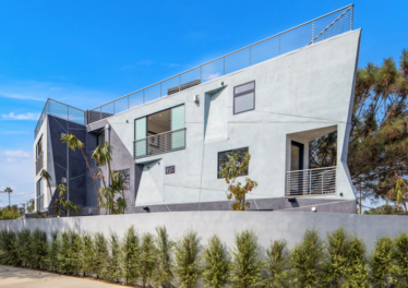 520 Venice Way