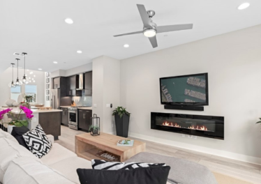 1671 Grand View