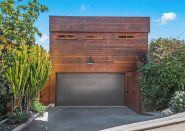 8544 Ridpath Dr.