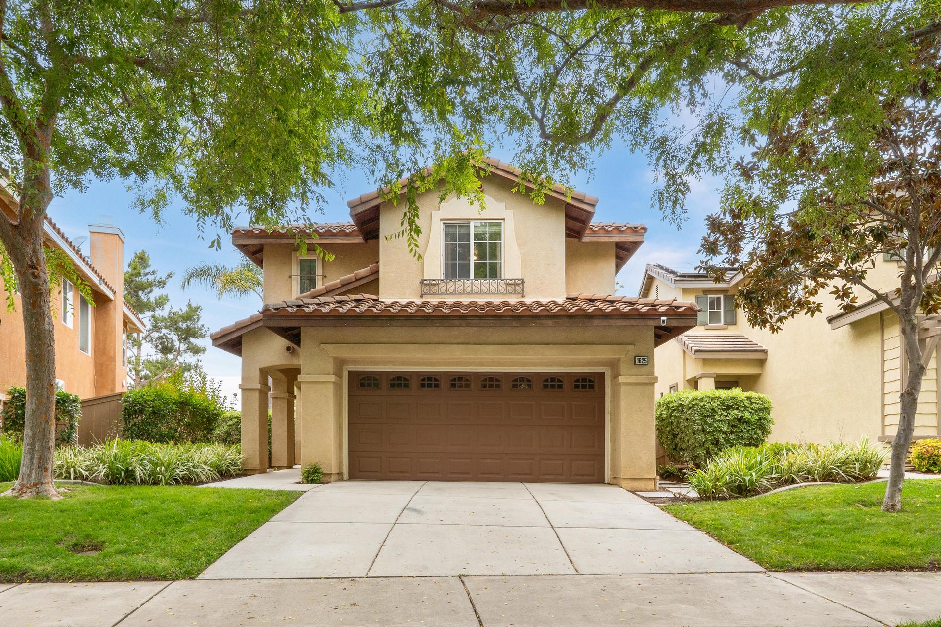 1625 Magnolia Circle